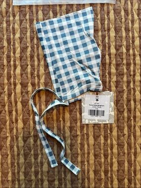 Kate Quinn gingham elf hat